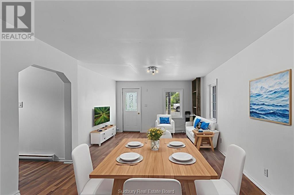 140 River Street, Massey, ON - Indoor Photo Showing Dining Room