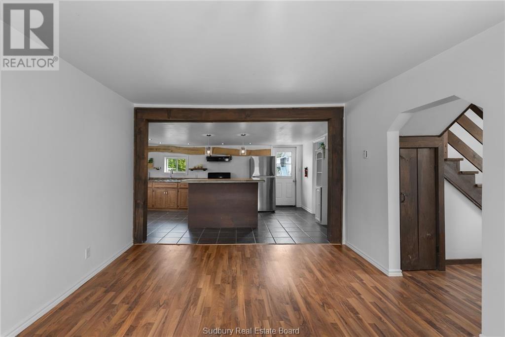 140 River Street, Massey, ON - Indoor