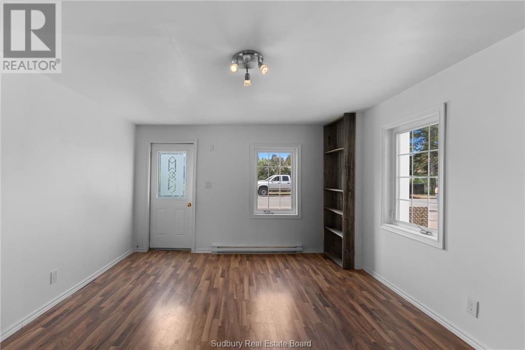 140 River Street, Massey, ON - Indoor Photo Showing Other Room