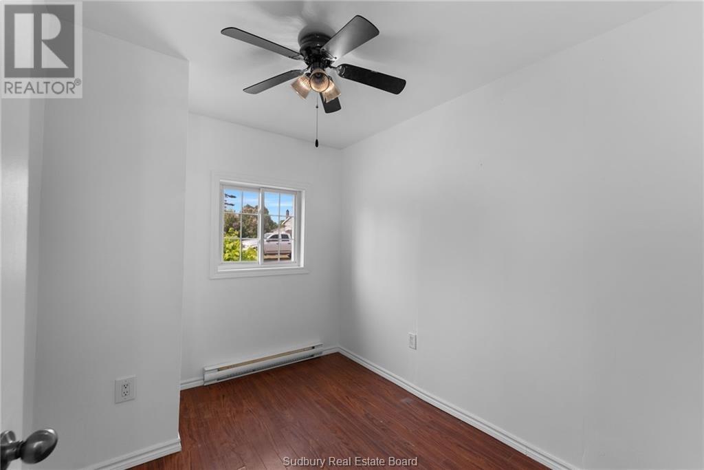 140 River Street, Massey, ON - Indoor Photo Showing Other Room