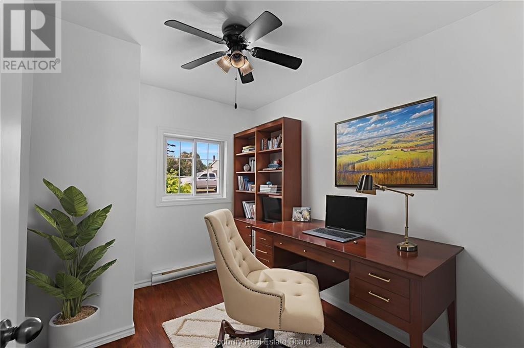 140 River Street, Massey, ON - Indoor Photo Showing Office