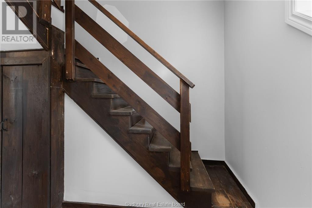 140 River Street, Massey, ON - Indoor Photo Showing Other Room