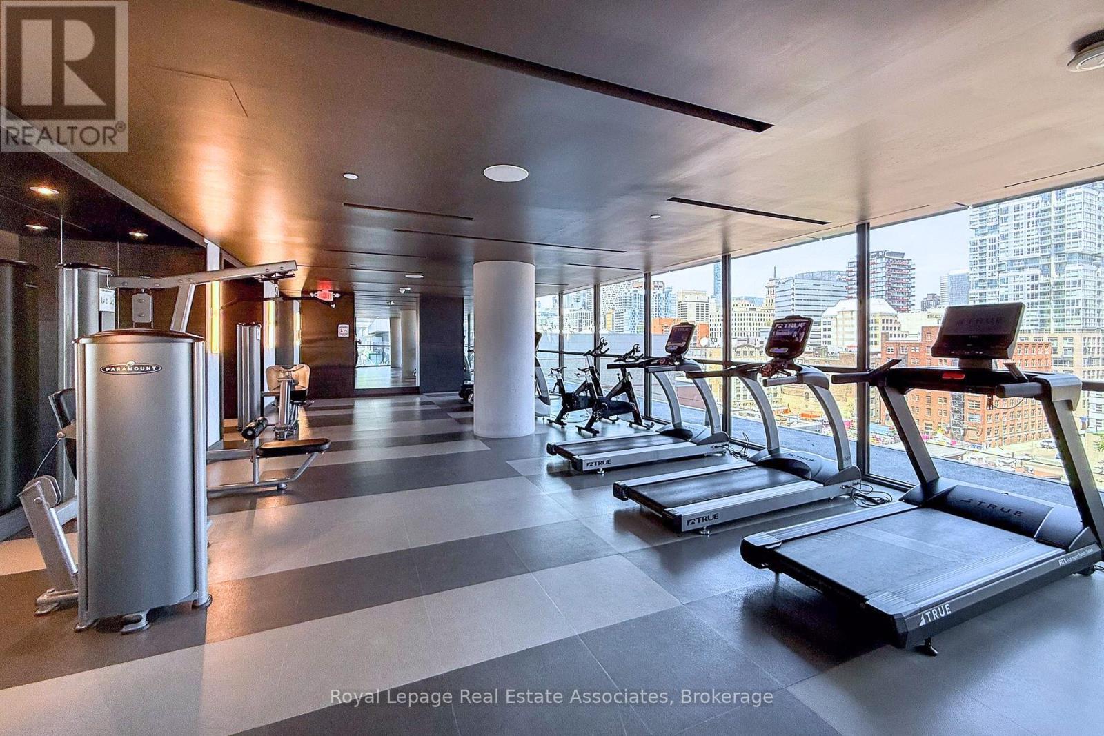 2612 - 290 Adelaide Street W, Toronto, ON - Indoor Photo Showing Gym Room