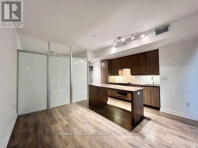 1007 - 426 University Avenue, Toronto, ON - Indoor Photo Showing Kitchen