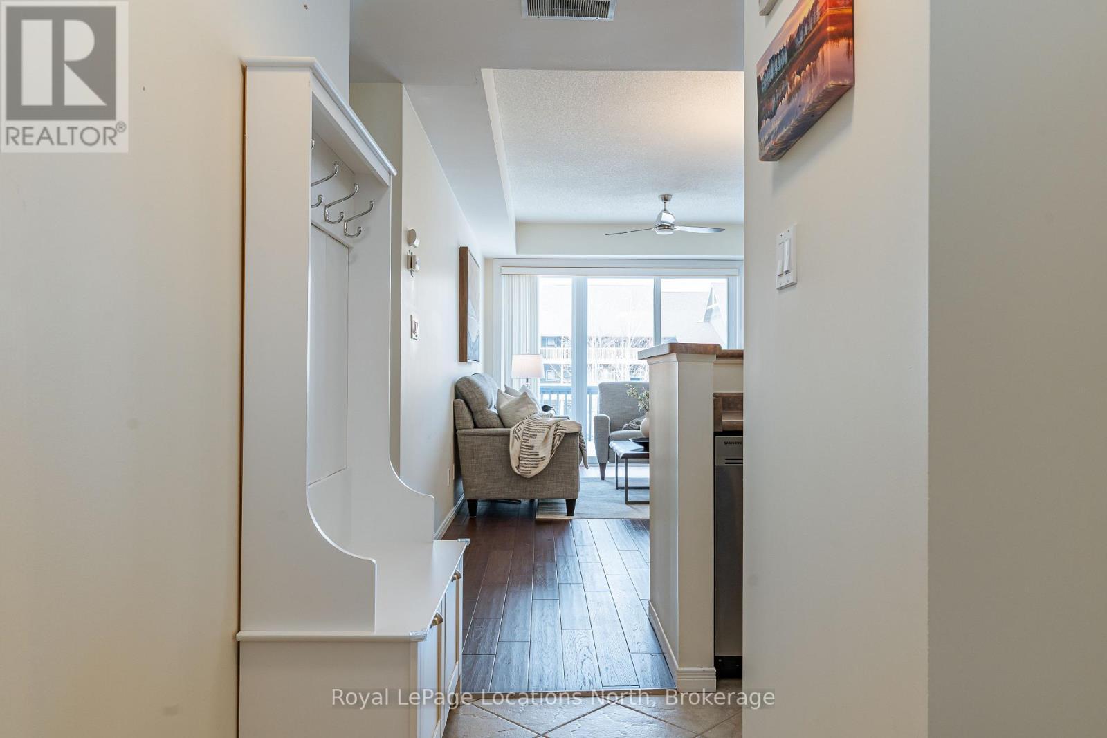 465 Mariners Way, Collingwood, ON - Indoor Photo Showing Other Room