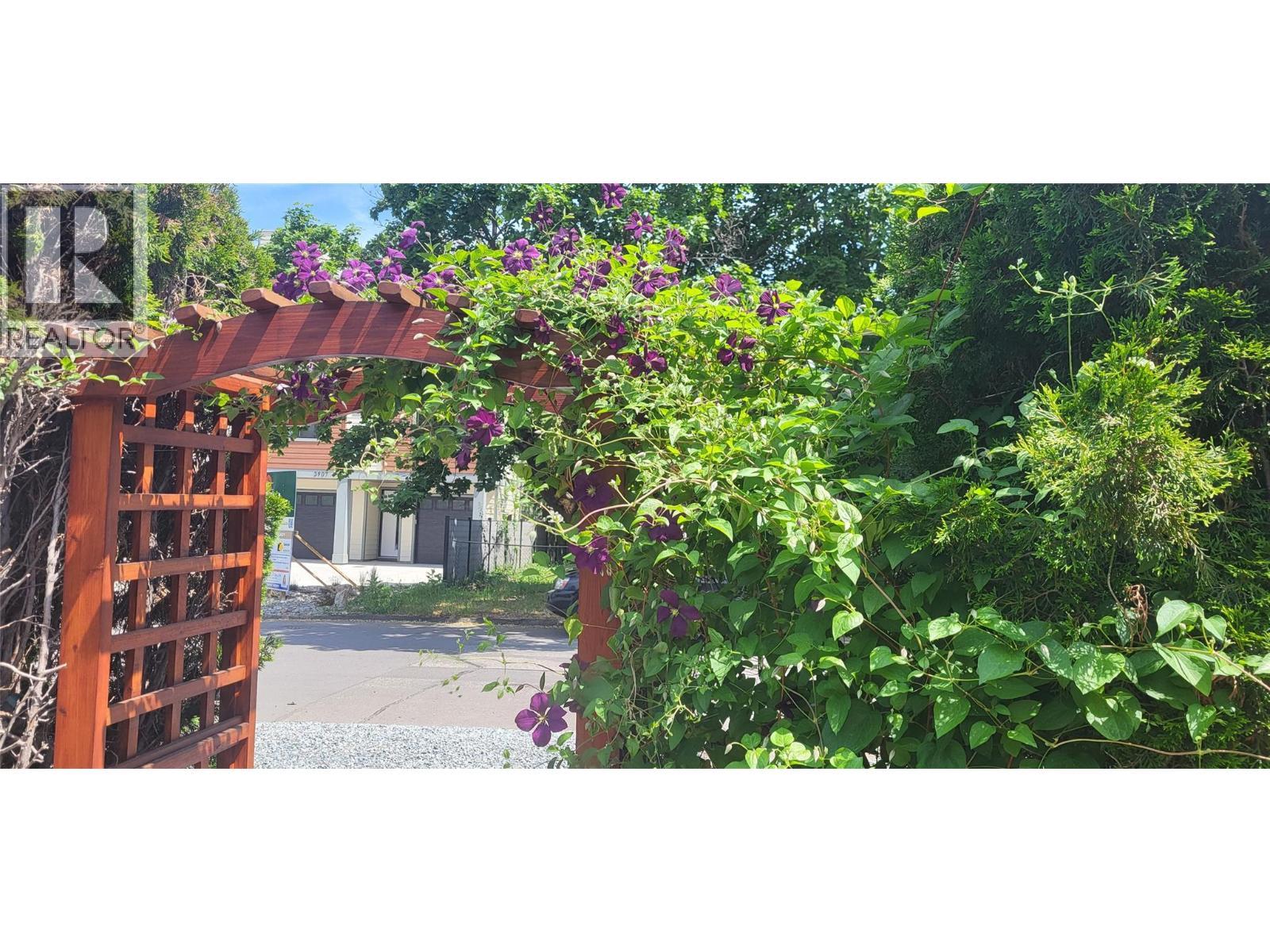 3930 26 Street, Vernon, BC - Outdoor