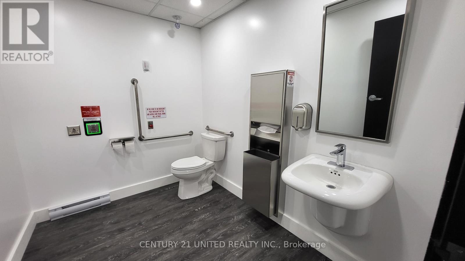 Accessible Washroom - 382 Parkhill Road E, Douro-Dummer, ON