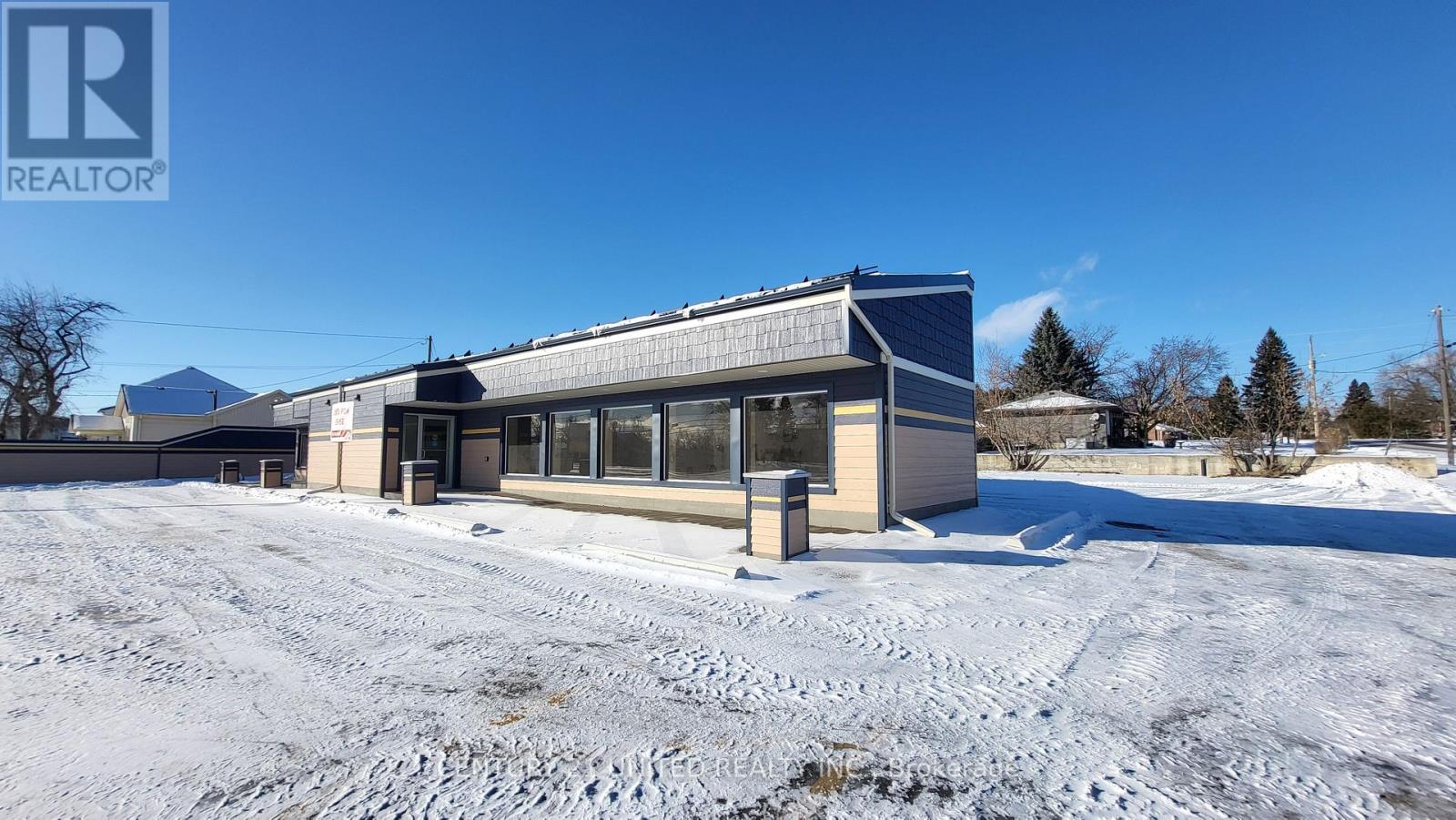 382 Parkhill Road E, Douro-Dummer, ON