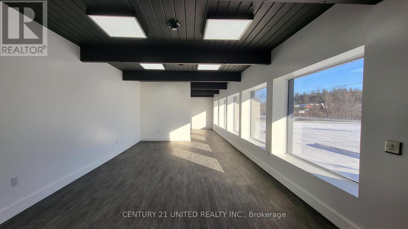 Unit 2 - 382 Parkhill Road E, Douro-Dummer, ON