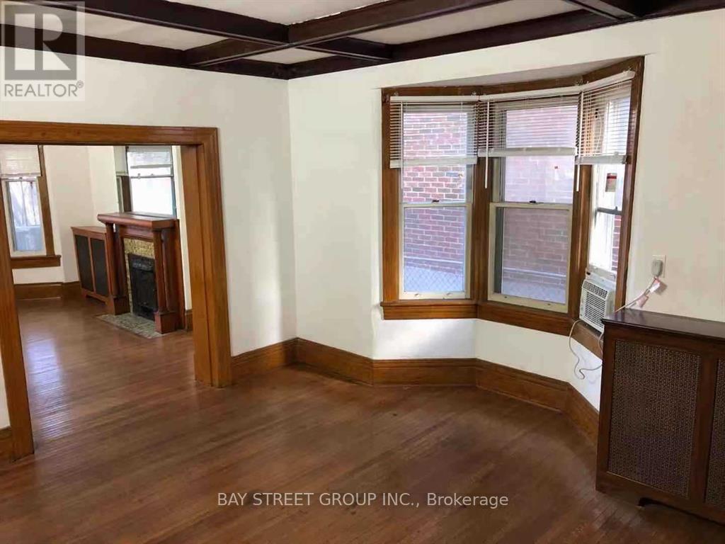 440 Delaware Avenue, Toronto, ON - Indoor Photo Showing Other Room