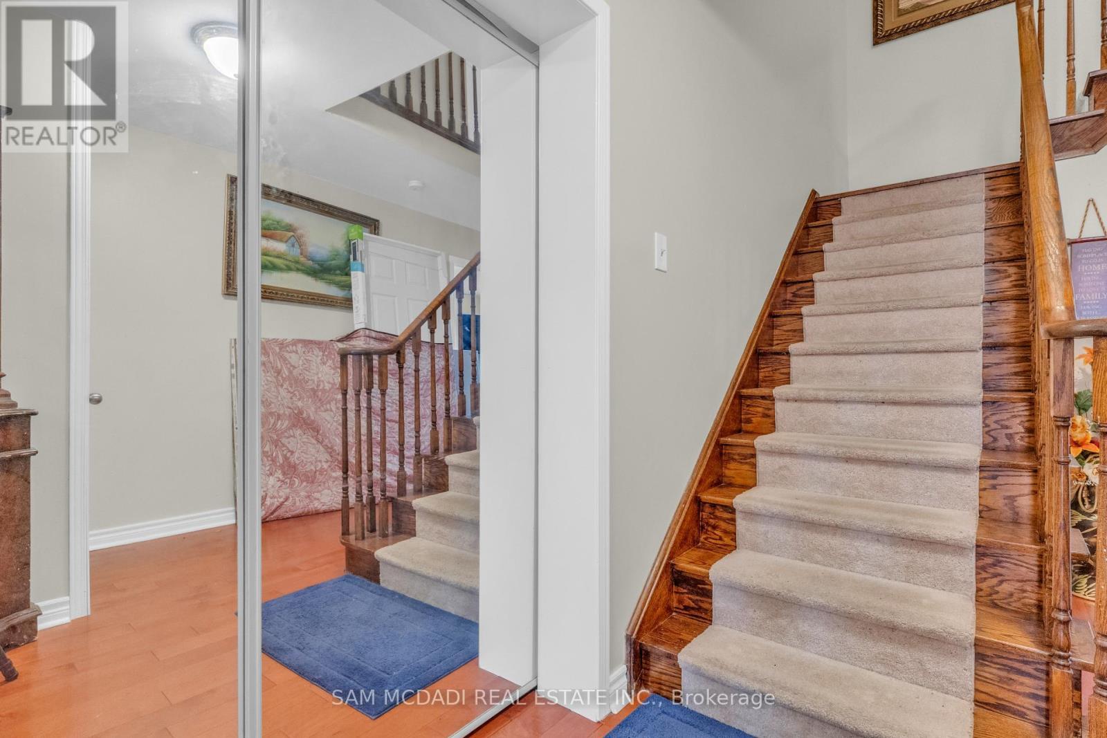 Upper Unit - 734 Woburn Woods Lane, Mississauga, ON - Indoor Photo Showing Other Room