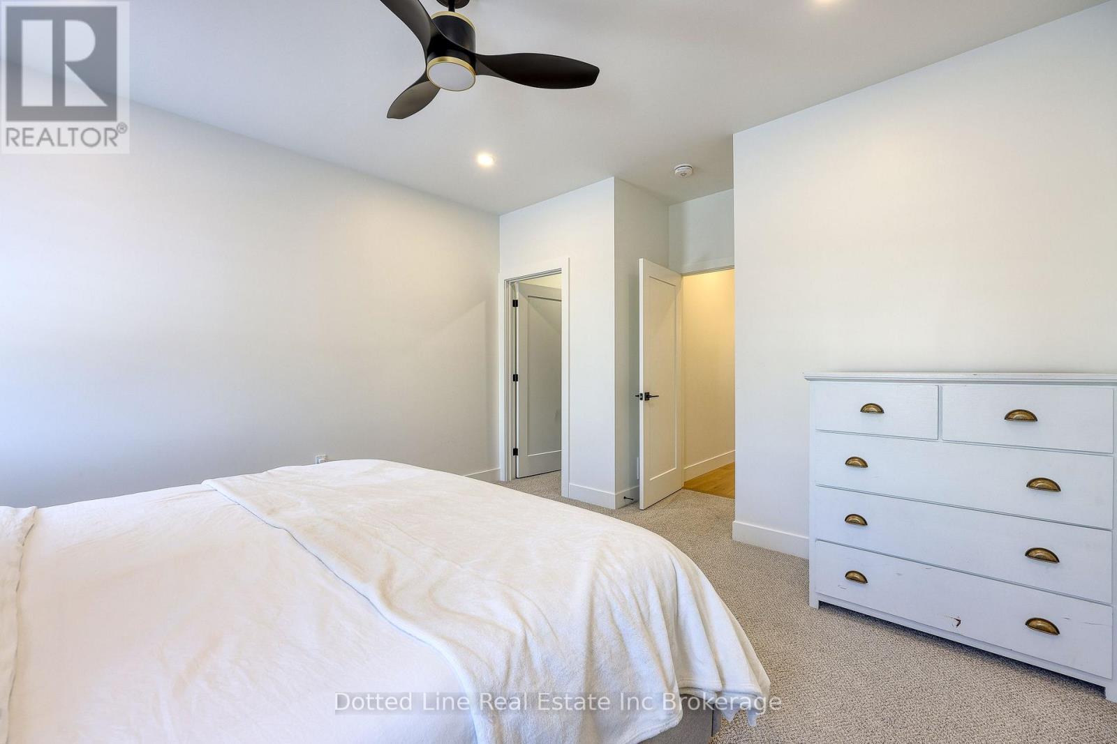 7 Charles Court, Bayham (Port Burwell), ON - Indoor Photo Showing Bedroom