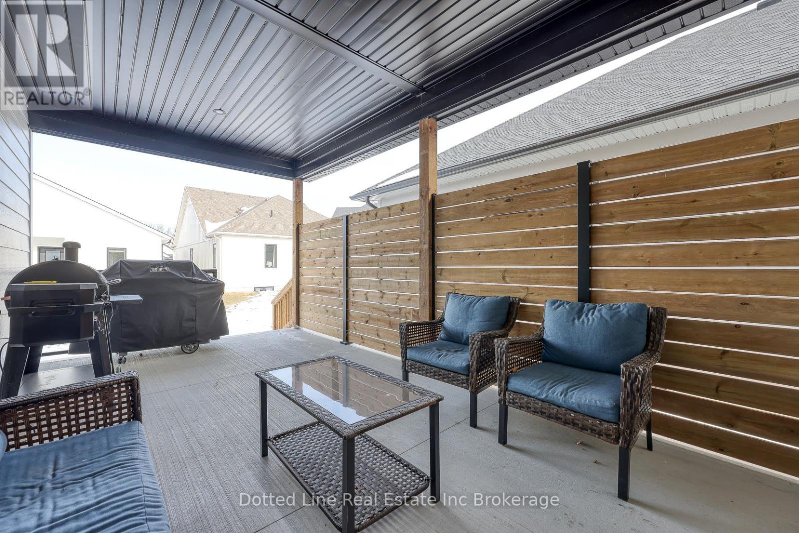 7 Charles Court, Bayham (Port Burwell), ON - Outdoor With Exterior