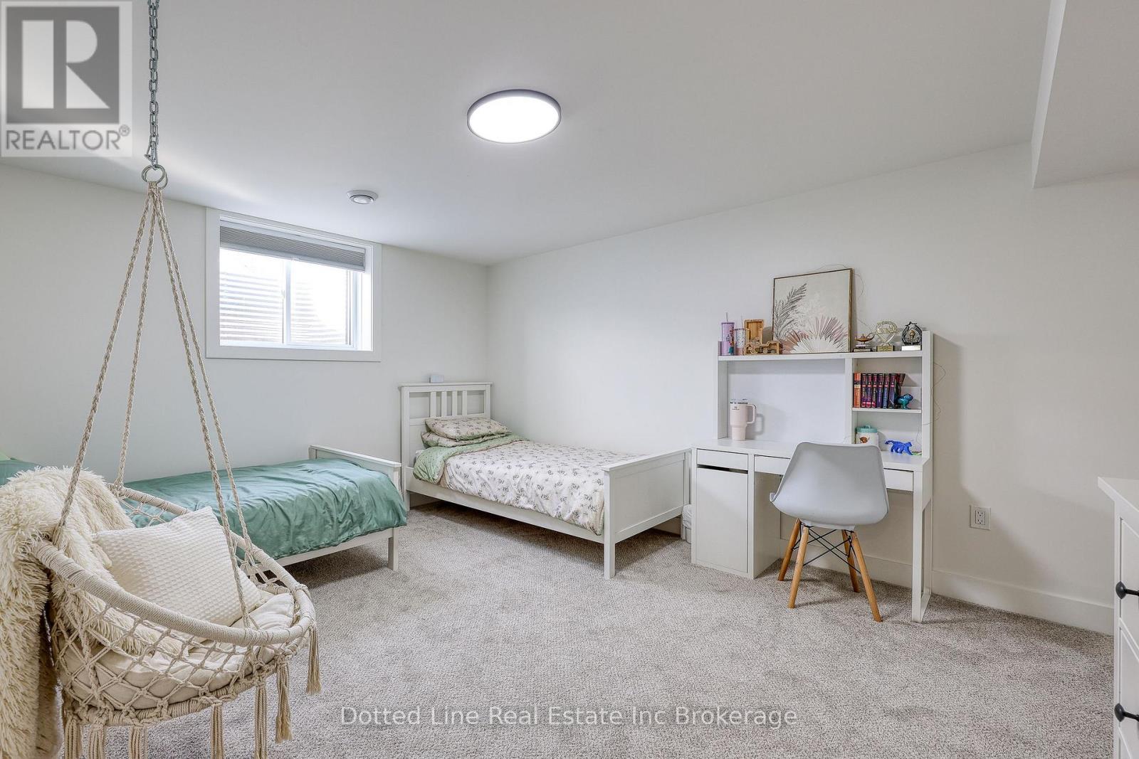 7 Charles Court, Bayham (Port Burwell), ON - Indoor Photo Showing Bedroom