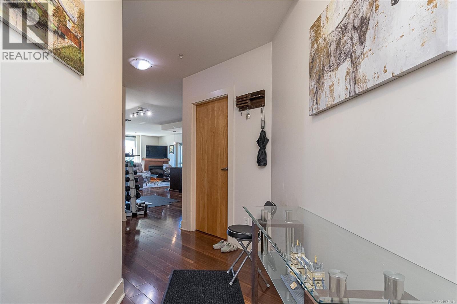 624 2745 Veterans Memorial Pkwy, Langford, BC - Indoor Photo Showing Other Room