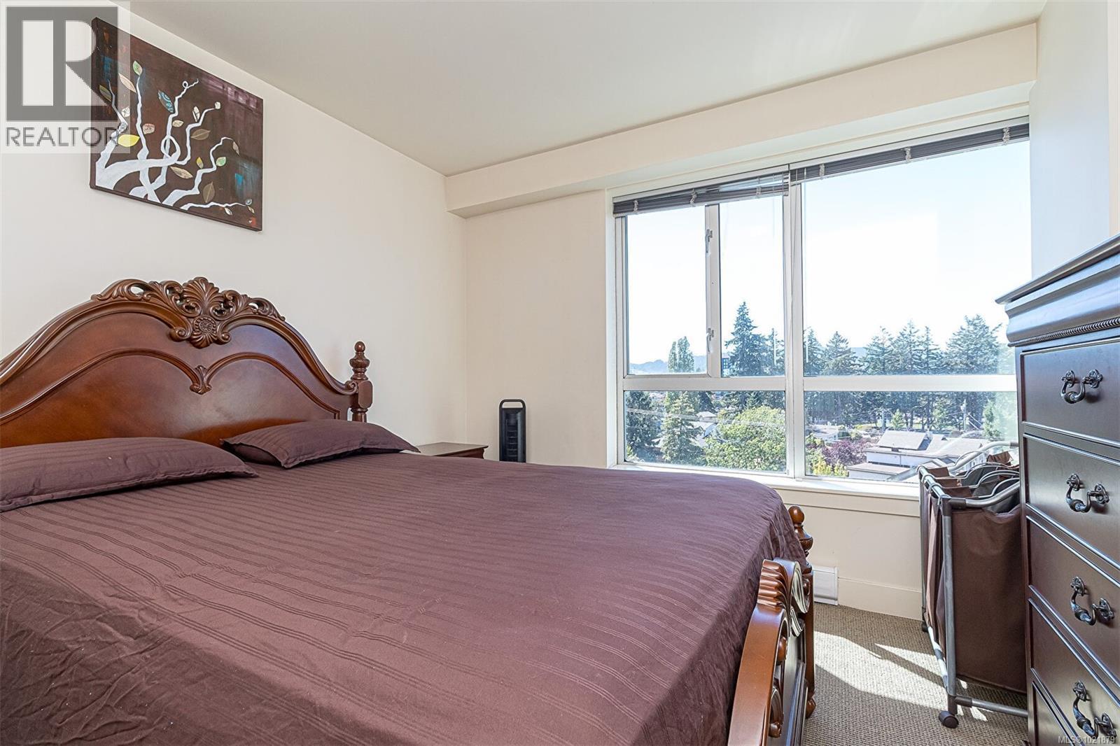 624 2745 Veterans Memorial Pkwy, Langford, BC - Indoor Photo Showing Bedroom