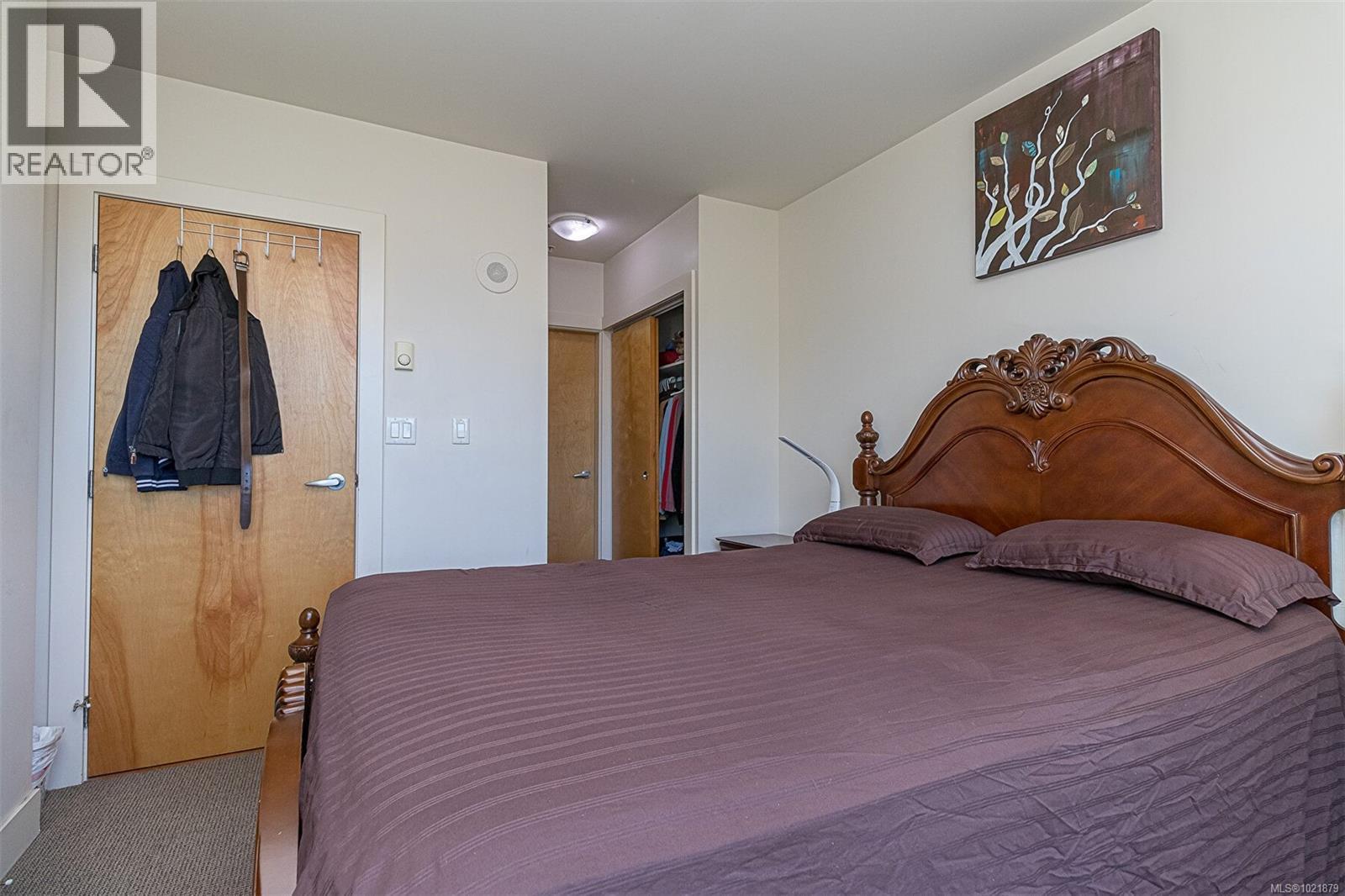 624 2745 Veterans Memorial Pkwy, Langford, BC - Indoor Photo Showing Bedroom
