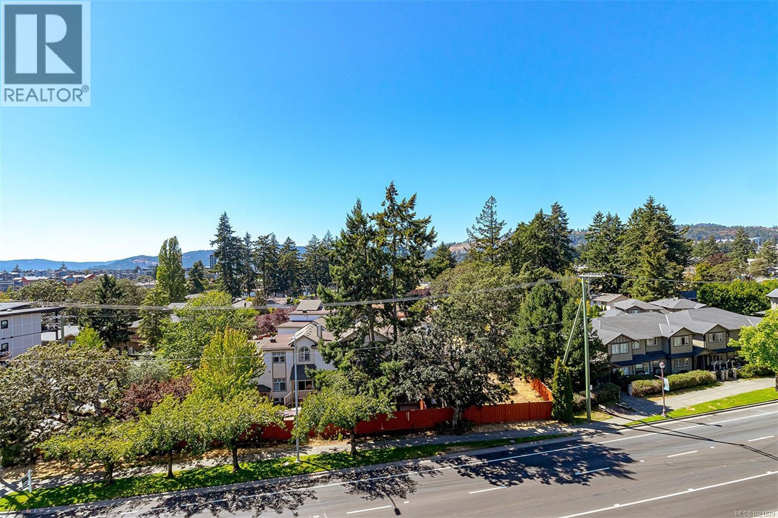 624 2745 Veterans Memorial Pkwy, Langford, BC - Outdoor With View