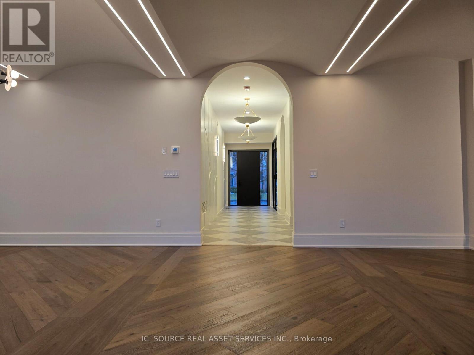 38 Ridgevale Drive, Toronto, ON - Indoor Photo Showing Other Room