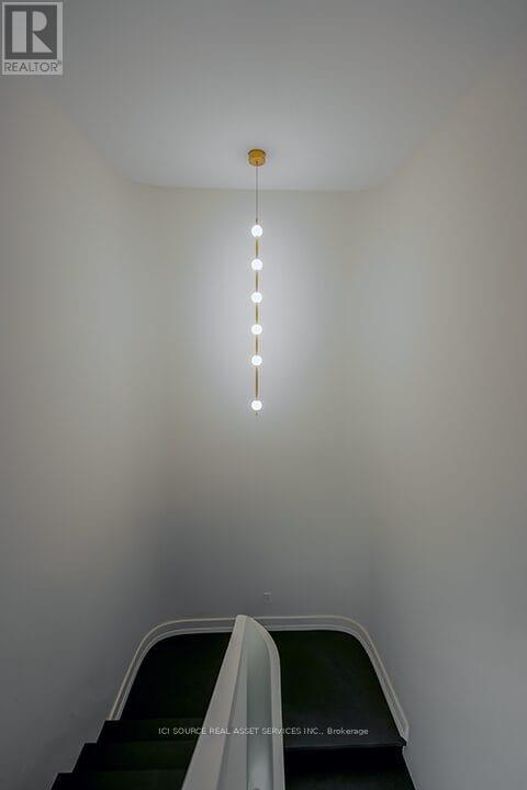 38 Ridgevale Drive, Toronto, ON - Indoor Photo Showing Other Room