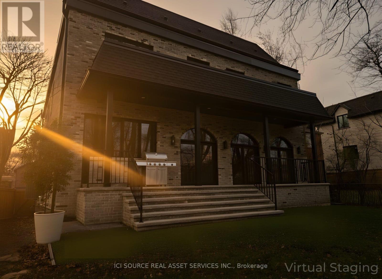 38 Ridgevale Drive, Toronto, ON - Outdoor