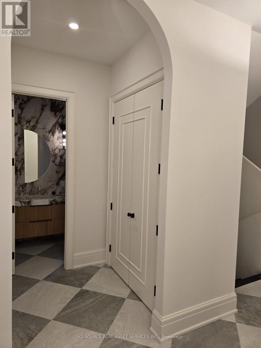 38 Ridgevale Drive, Toronto, ON - Indoor Photo Showing Other Room