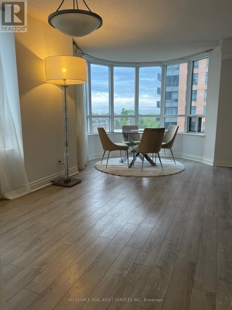 519 - 15 Northtown Way, Toronto, ON - Indoor