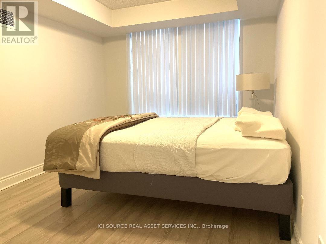 519 - 15 Northtown Way, Toronto, ON - Indoor Photo Showing Bedroom