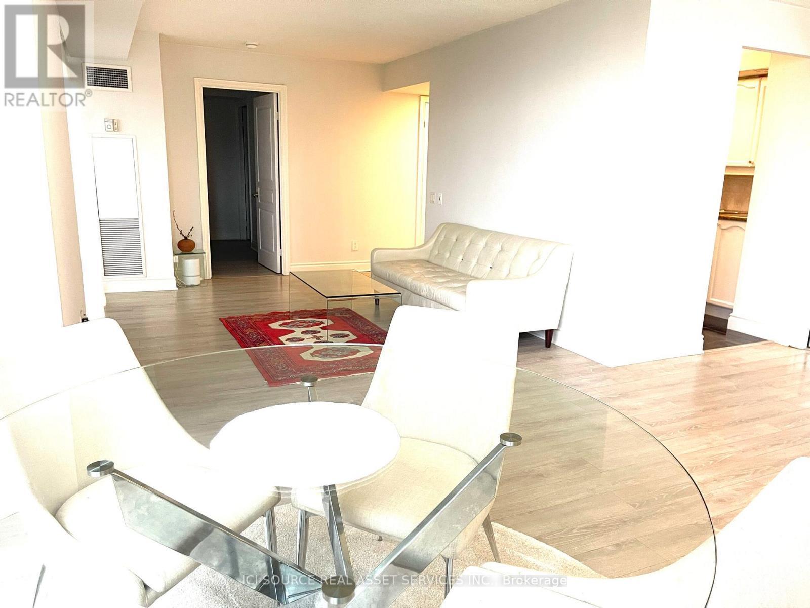 519 - 15 Northtown Way, Toronto, ON - Indoor