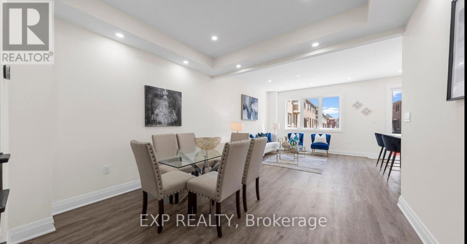 3307 Thunderbird Promenade, Pickering, ON - Indoor Photo Showing Dining Room