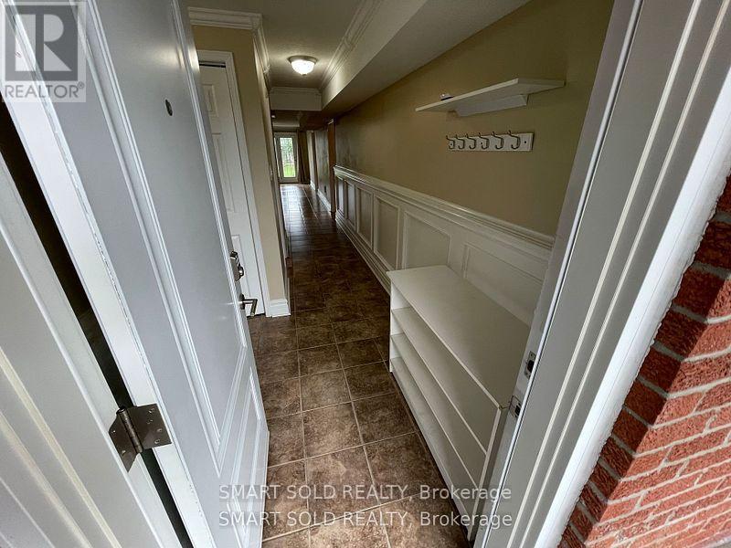 1575 Corkstone Glade, Mississauga, ON - Indoor Photo Showing Other Room