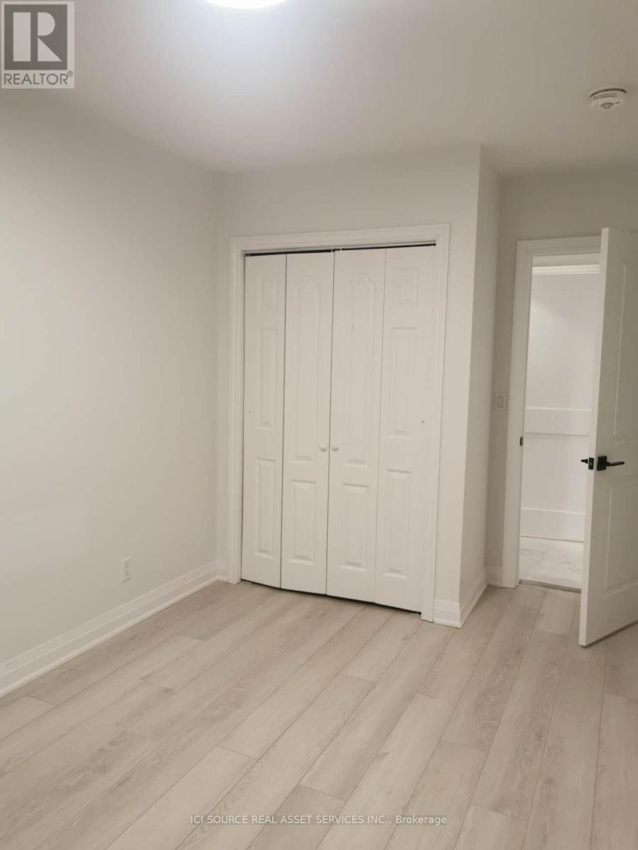 6 - 2135 Jane Street, Toronto, ON - Indoor Photo Showing Other Room