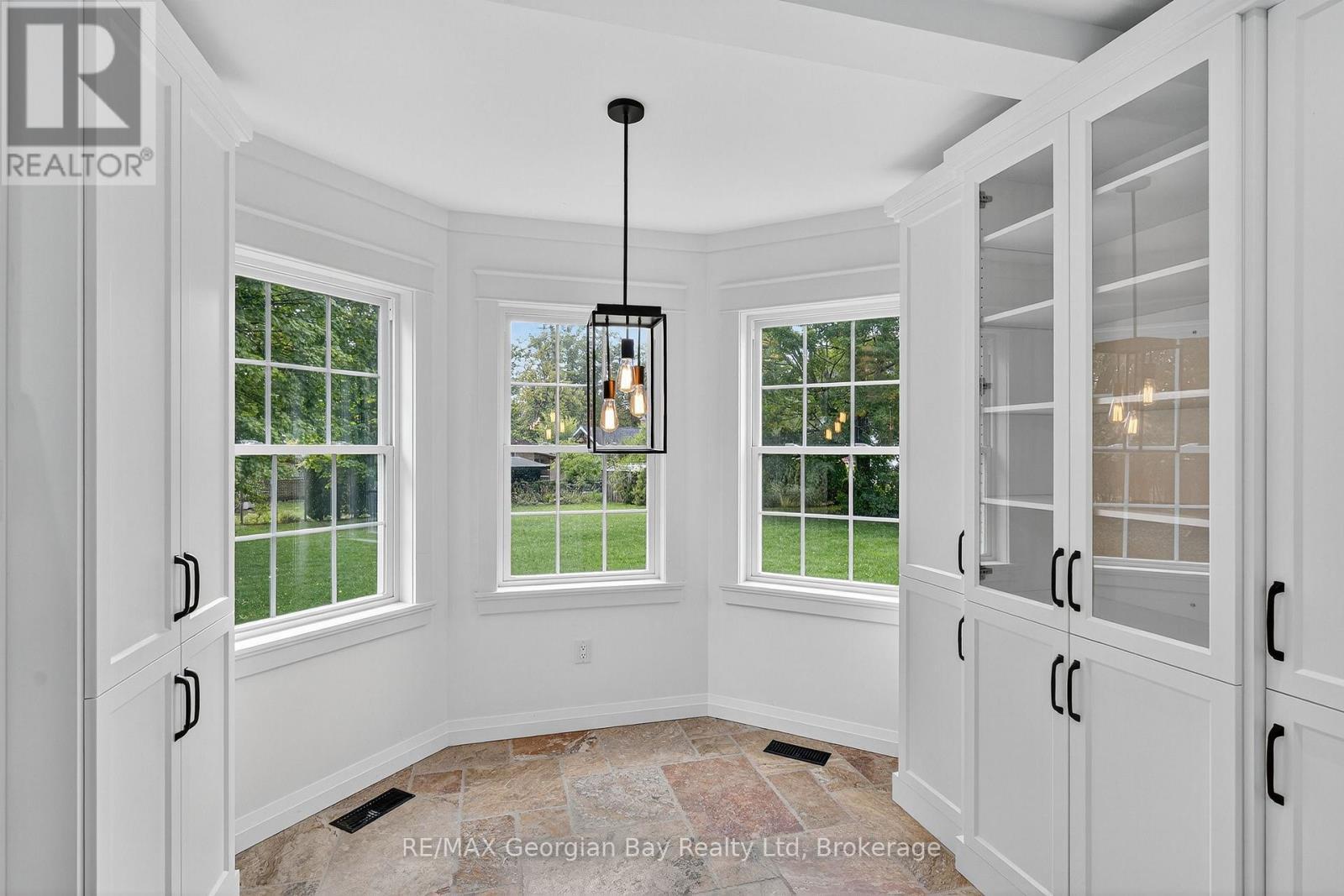 105 Duckworth Street, Barrie (Codrington), ON - Indoor Photo Showing Other Room