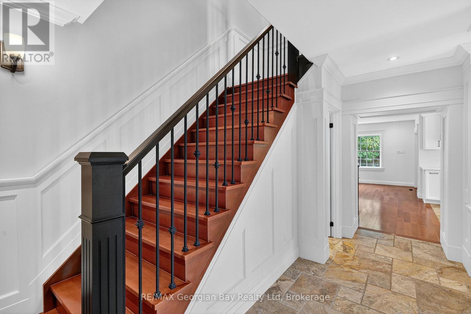 105 Duckworth Street, Barrie (Codrington), ON - Indoor Photo Showing Other Room