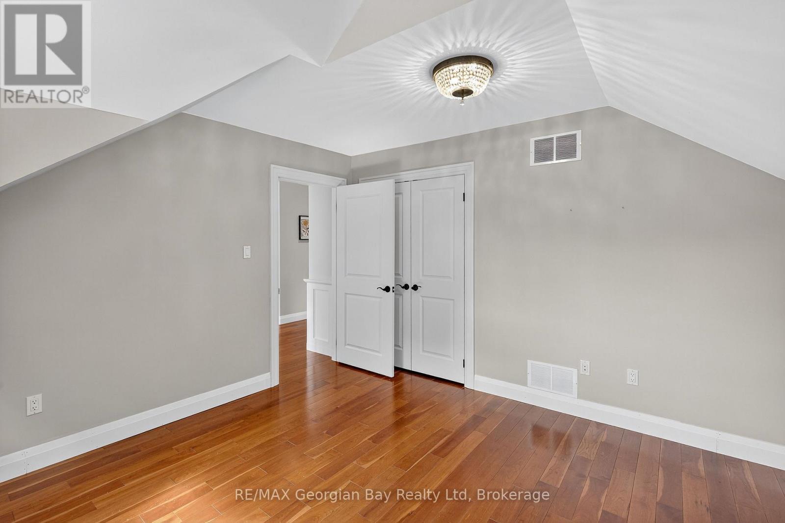 105 Duckworth Street, Barrie (Codrington), ON - Indoor Photo Showing Other Room