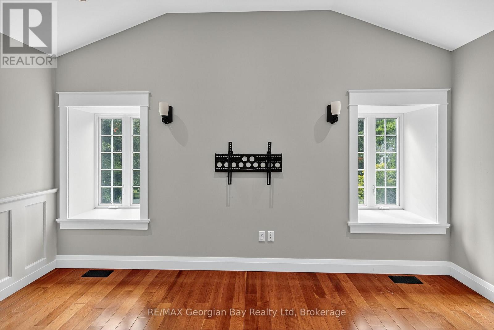 105 Duckworth Street, Barrie (Codrington), ON - Indoor Photo Showing Other Room