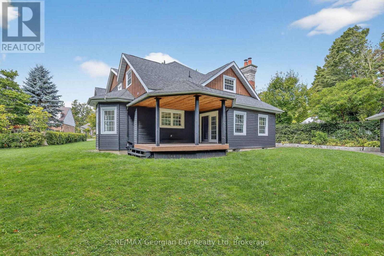 105 Duckworth Street, Barrie (Codrington), ON - Outdoor