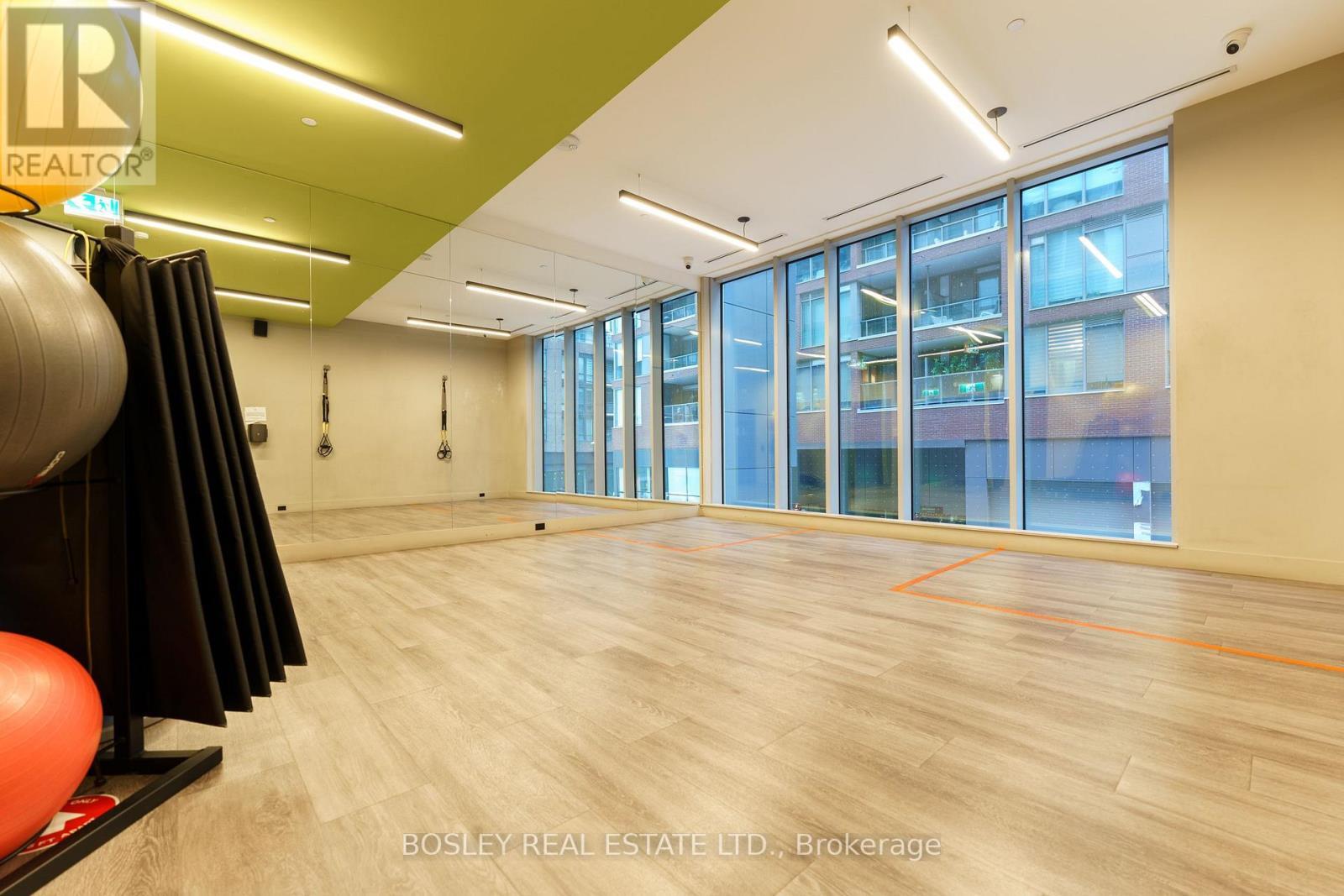 1210 - 15 Baseball Place, Toronto, ON - Indoor Photo Showing Other Room