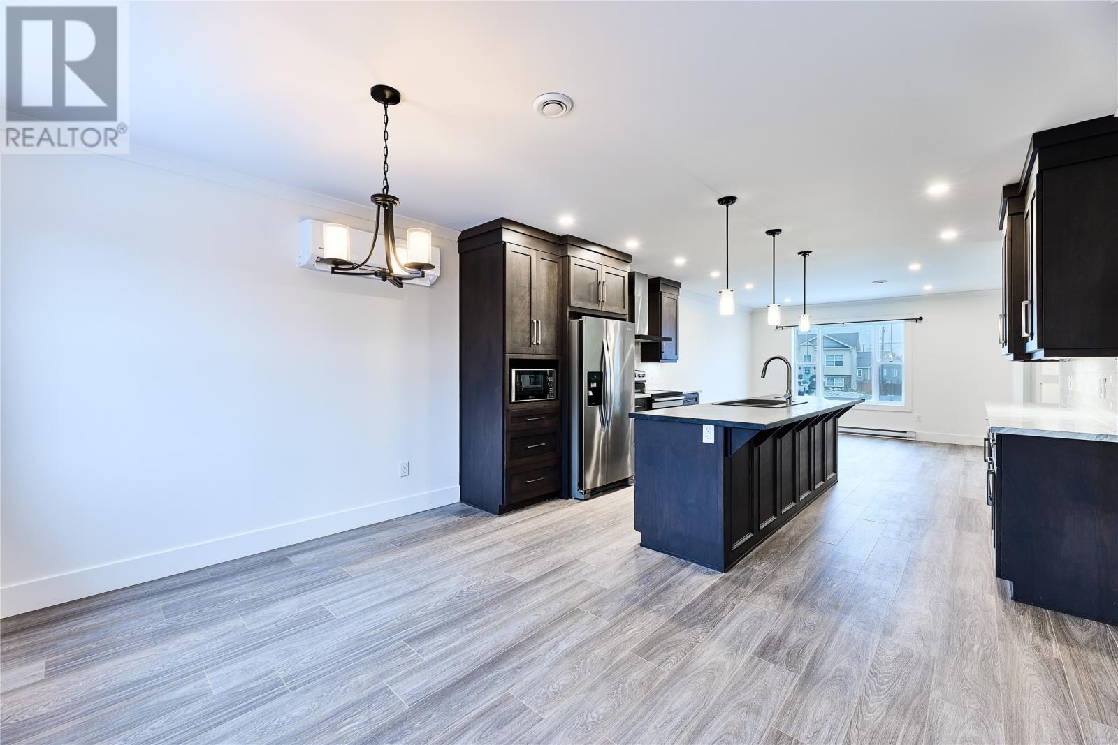 11 Meagher Place, Conception Bay South, NL - Indoor Photo Showing Kitchen With Upgraded Kitchen