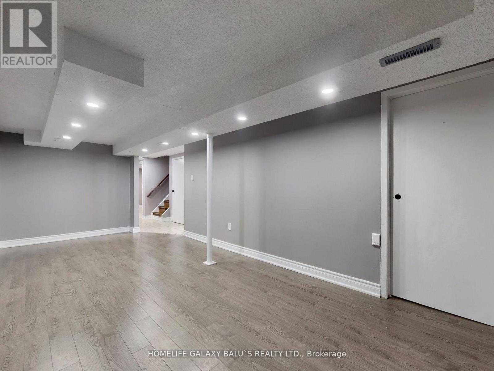 76 Lowry Square, Toronto, ON - Indoor