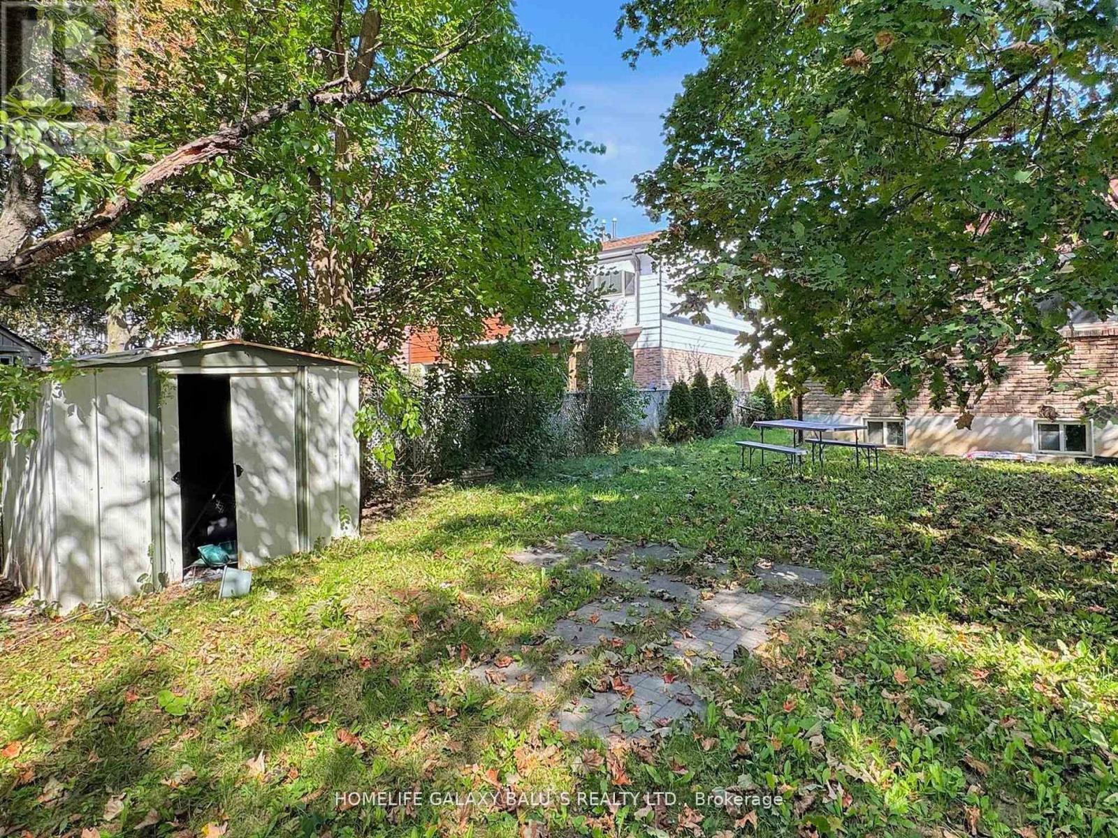 76 Lowry Square, Toronto, ON - Outdoor