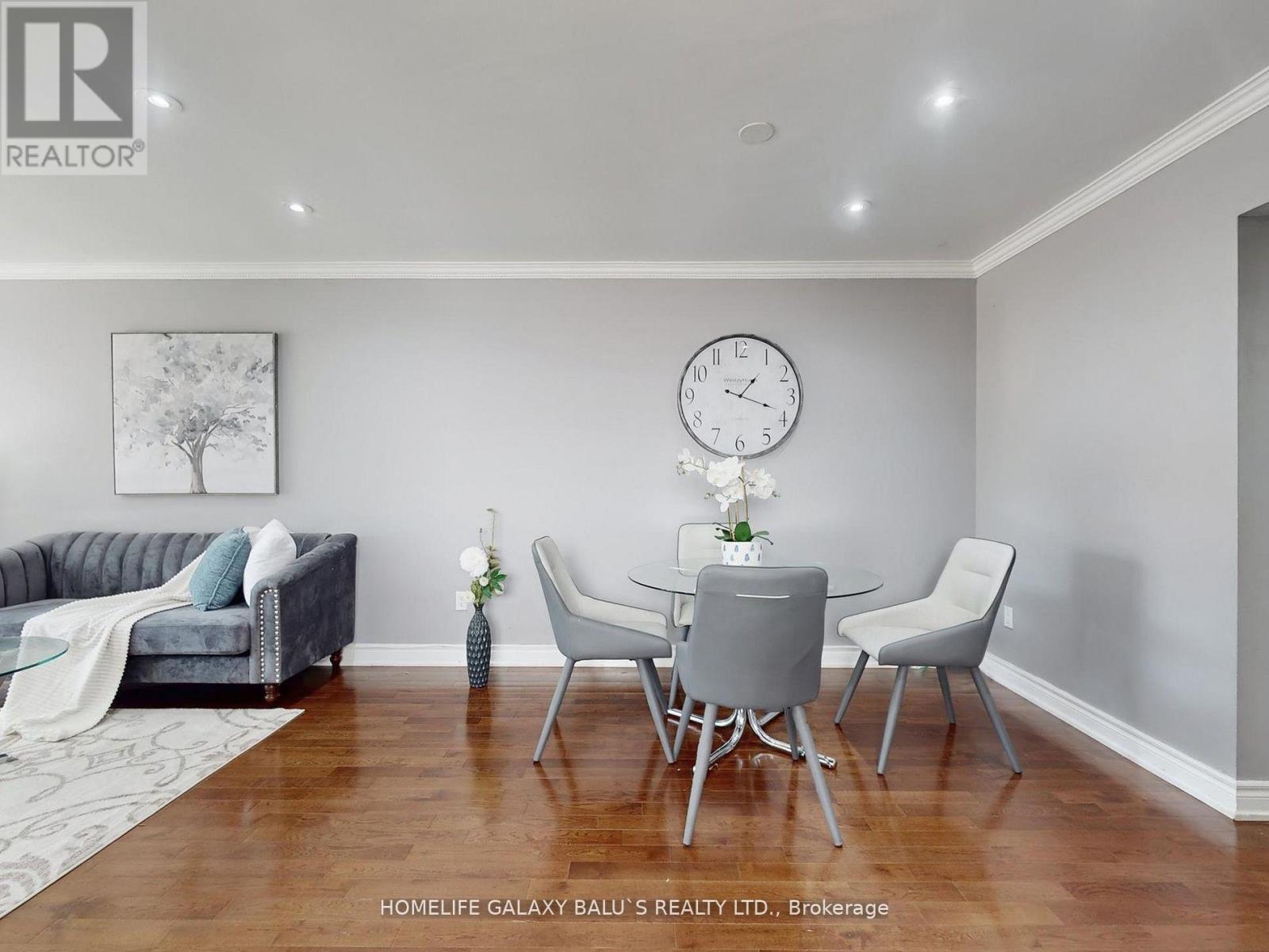 76 Lowry Square, Toronto, ON - Indoor Photo Showing Dining Room
