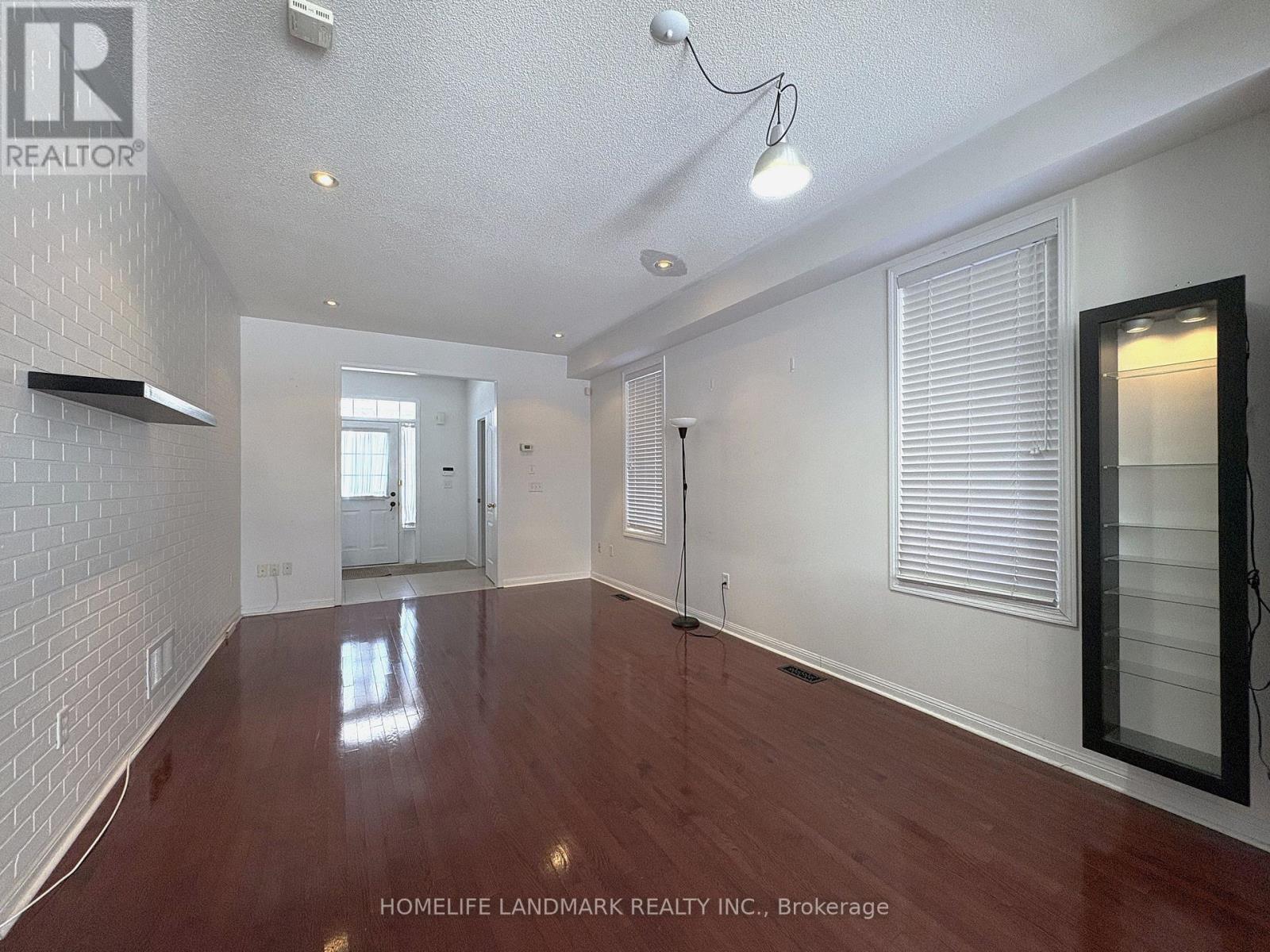 27 Devonwood Drive, Markham, ON - Indoor Photo Showing Other Room