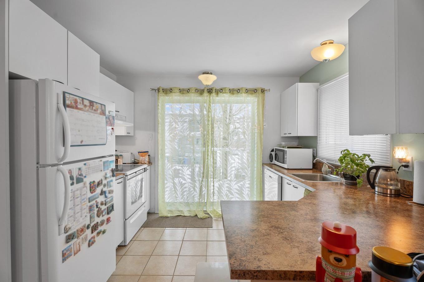Kitchen - 158 - 162 Rue Des Peupliers, Blainville, QC - Indoor Photo Showing Kitchen