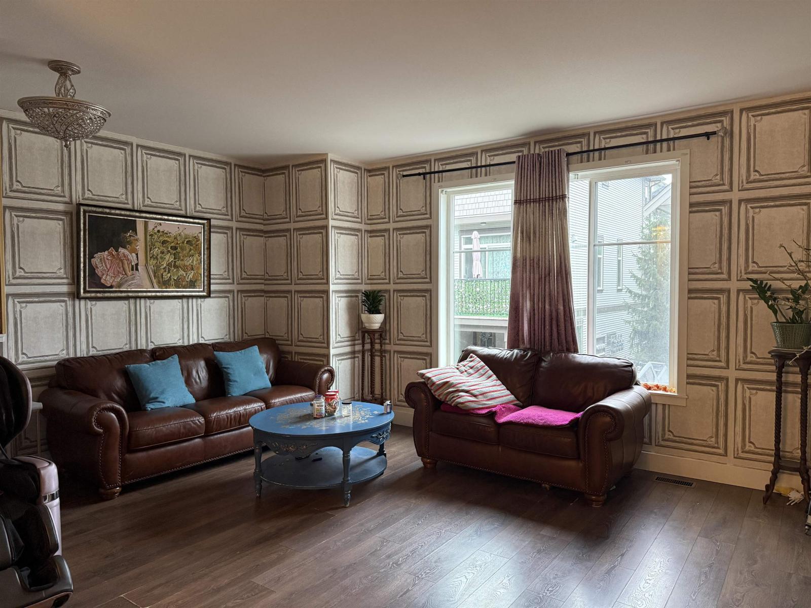14 8217 204B Street, Langley, BC - Indoor Photo Showing Living Room