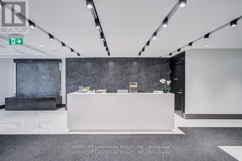 2001 - 25 Holly Street, Toronto, ON - Indoor Photo Showing Other Room