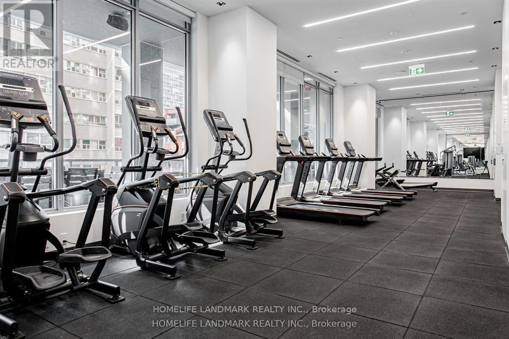 2001 - 25 Holly Street, Toronto, ON - Indoor Photo Showing Gym Room