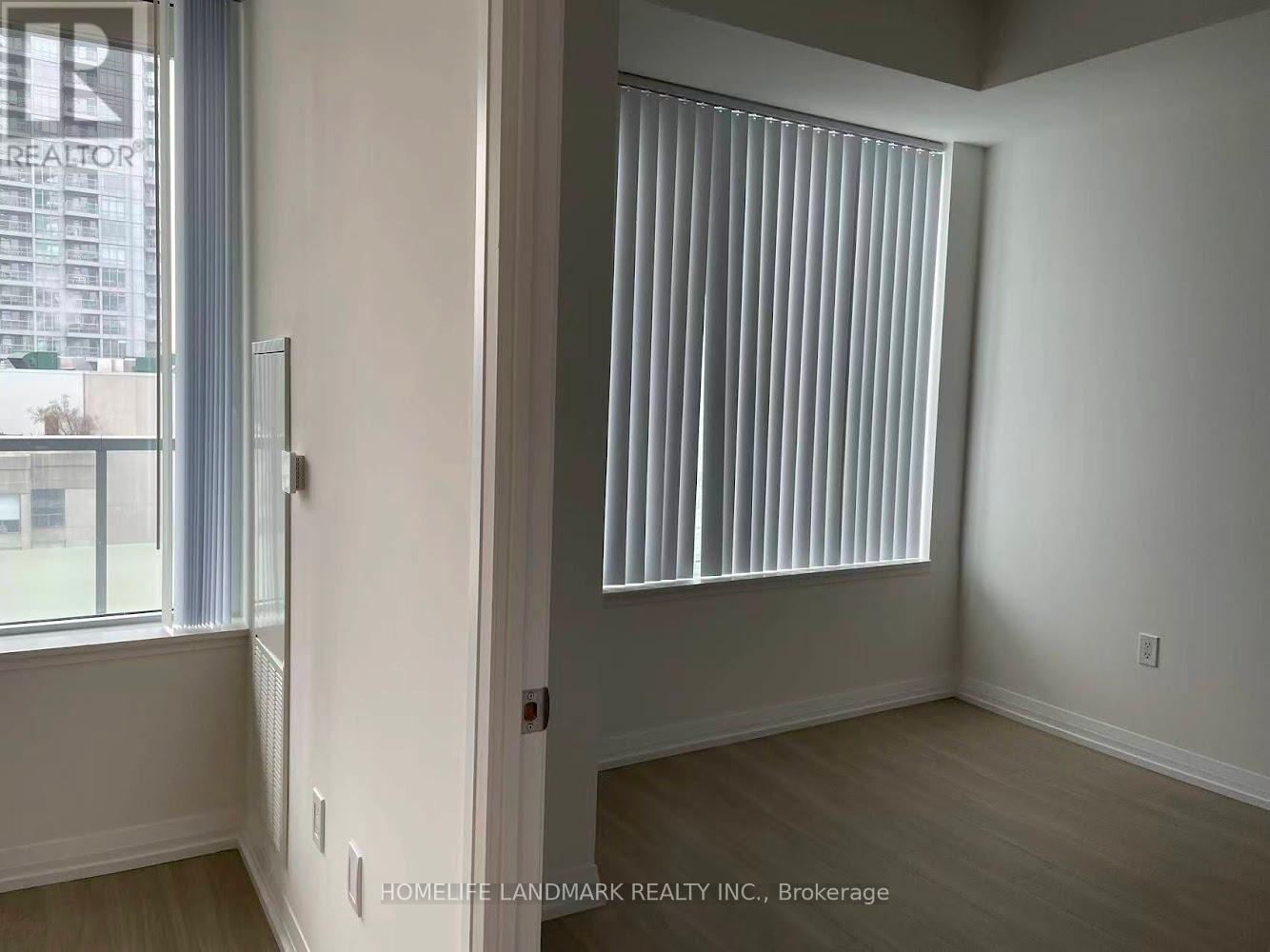 2001 - 25 Holly Street, Toronto, ON - Indoor Photo Showing Other Room