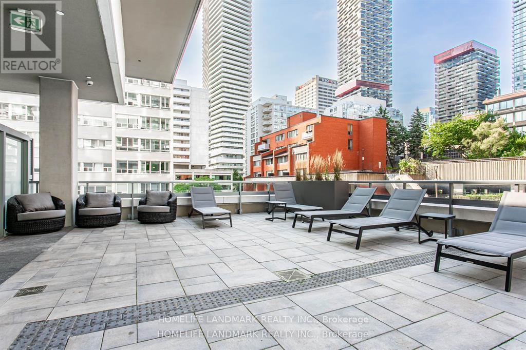 2001 - 25 Holly Street, Toronto, ON - Outdoor With Deck Patio Veranda
