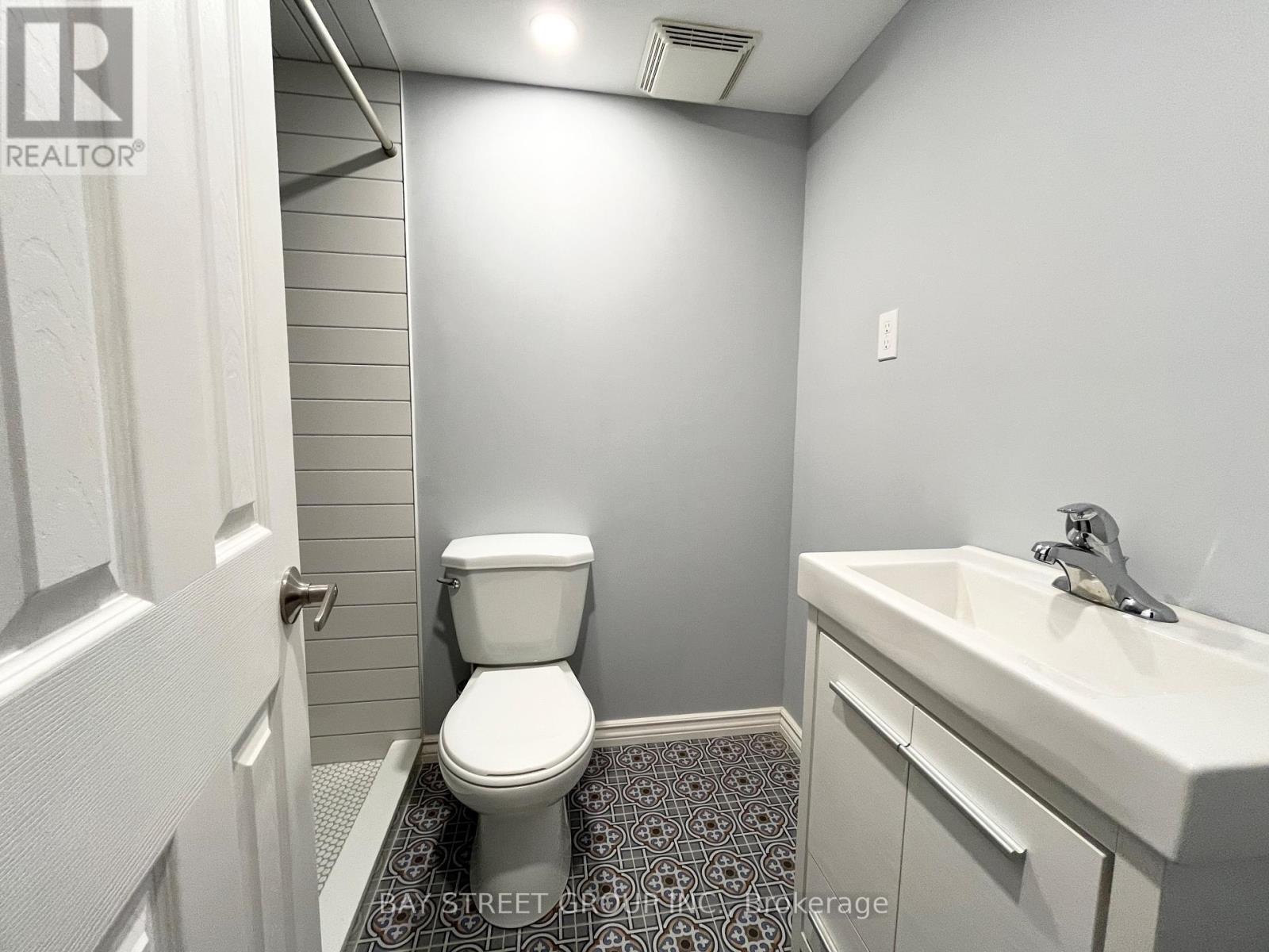 43 - 180 Blue Willow Drive, Vaughan, ON - Indoor Photo Showing Bathroom